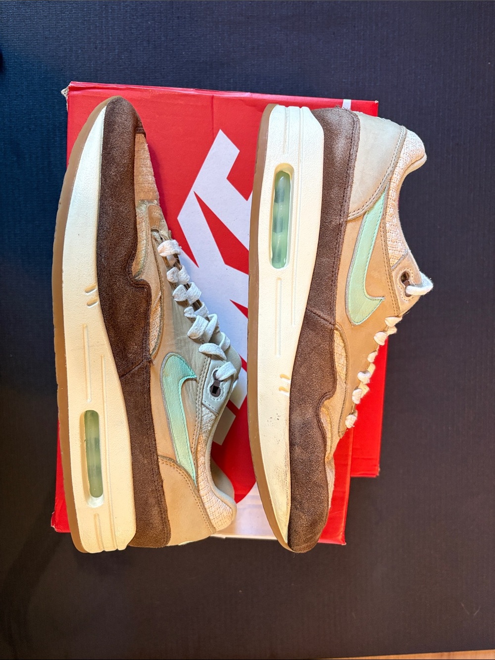 Nike Men’s Low-Top Sneakers in Brown, Cream & Mint
